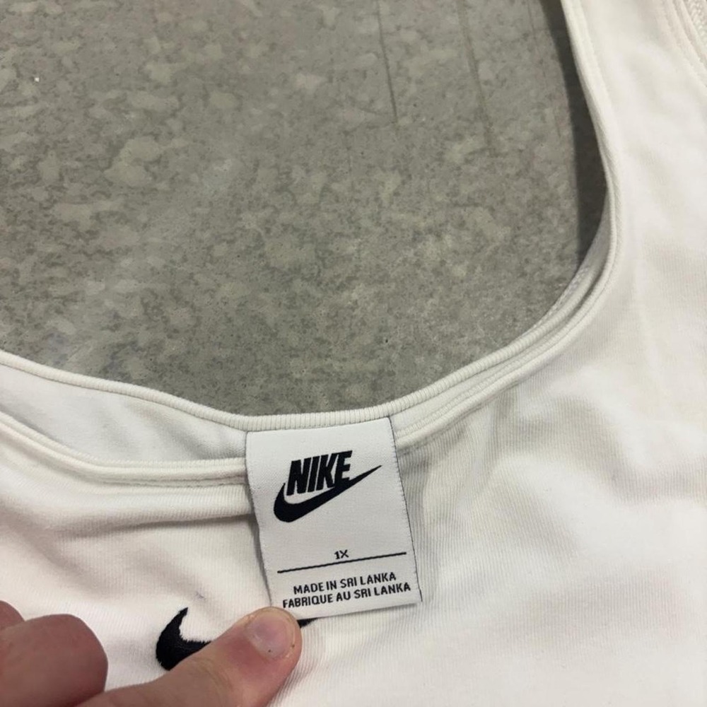 Nike White Tank Top Size 1X - Picture 2 of 5